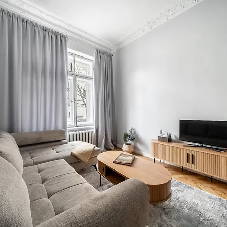 아파트 Newly Refurbished Luxurious 2 Bedroom By Reside Baltic *