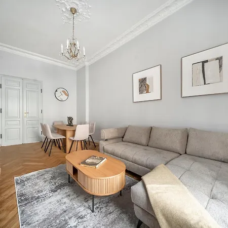 Newly Refurbished Luxurious 2 Bedroom By Reside Baltic 아파트 빌뉴스
