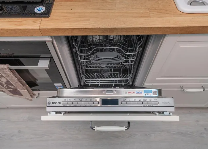 Newly Refurbished Luxurious 2 Bedroom By Reside Baltic Butas *